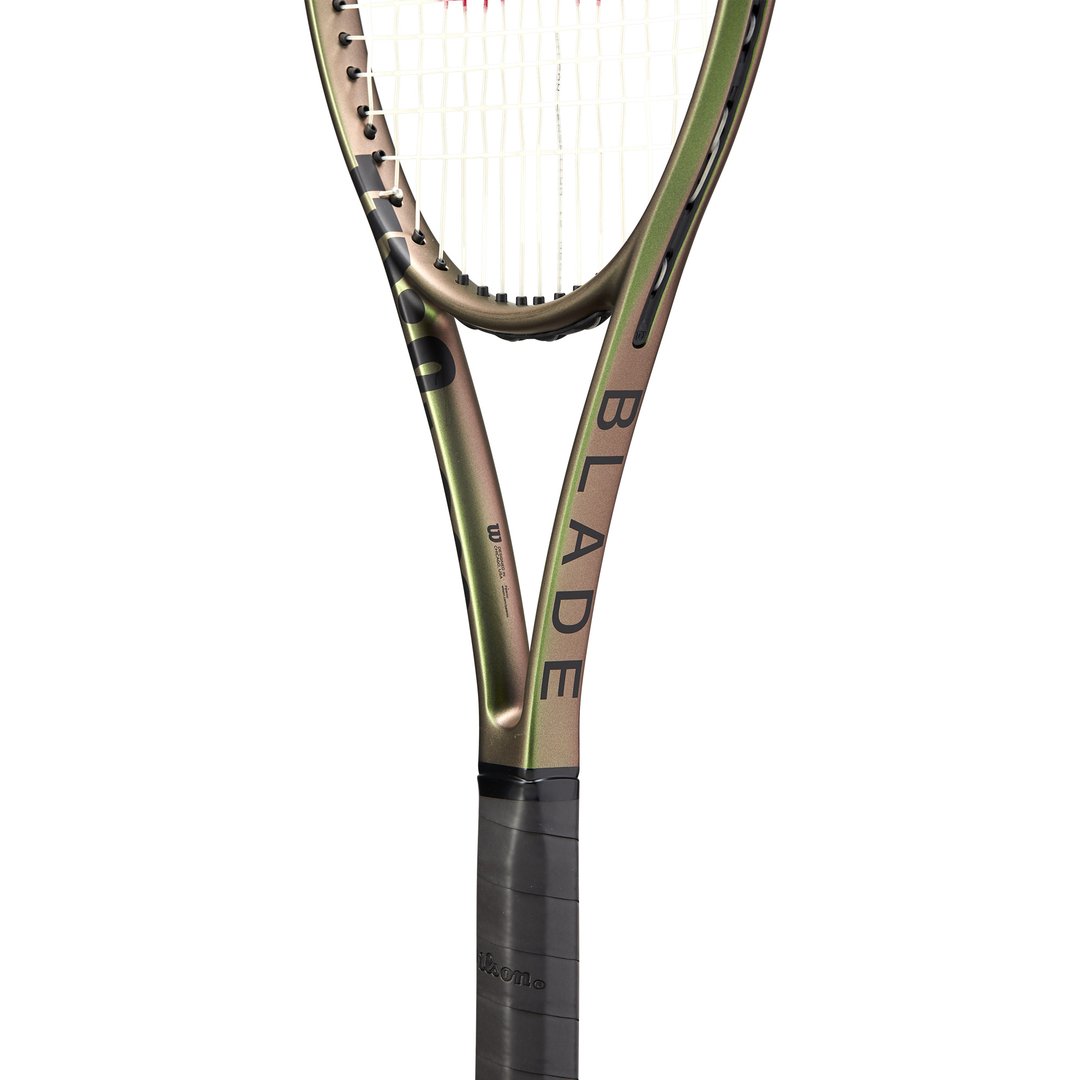 Wilson Blade 98 V8.0 (16x19) Tennis Racquet