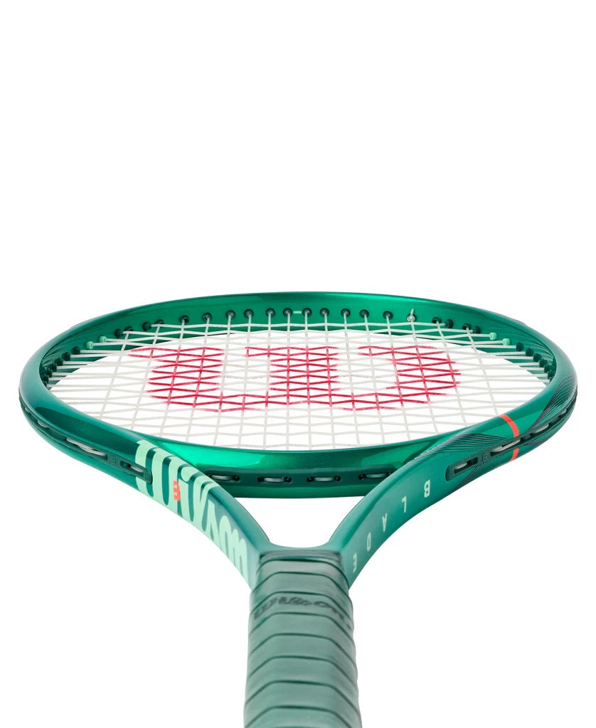 Wilson Blade 100UL V10 Tennis Racquet