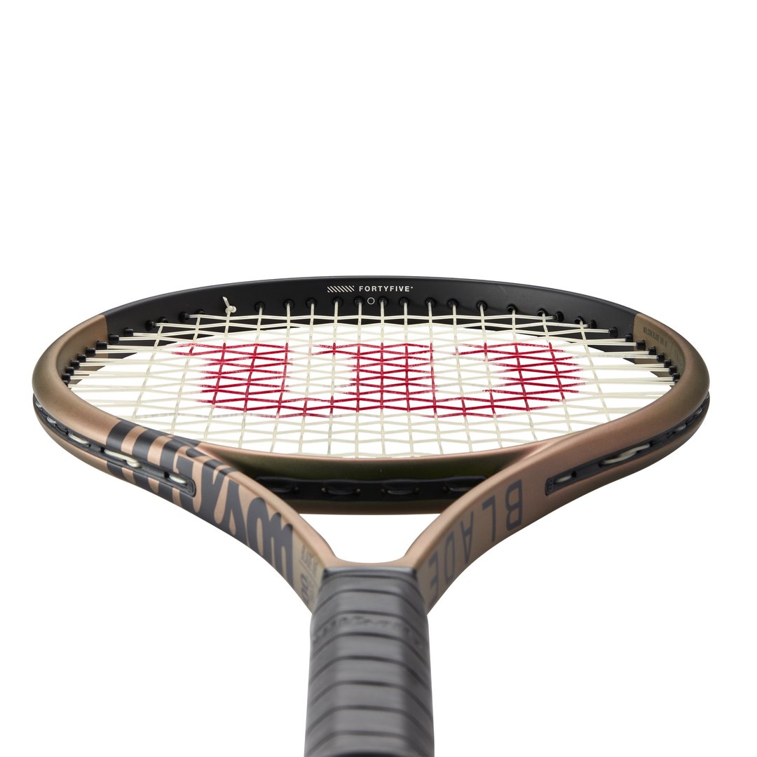 Wilson Blade 100L V8.0 Tennis Racquet